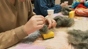 Мастер-класс по изготовлению елочных игрушек в технике сухого валяния шерсти