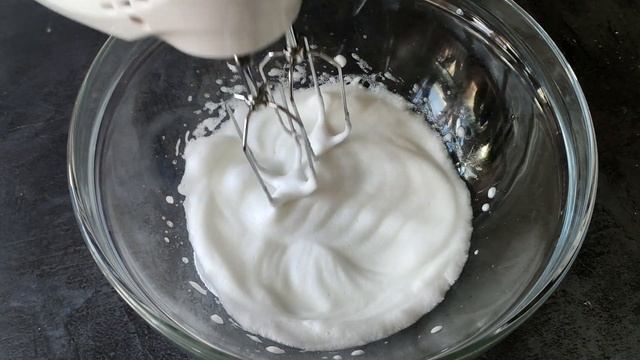 Конфеты птичье молоко под шоколадом с печенькой. Нежные и очень вкусные