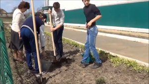 Акция "Посади дерево" МБОУСОШ №2 с.Средняя Елюзань