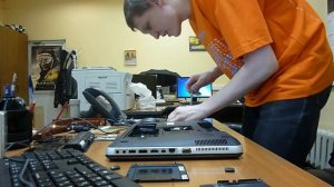 Разборка и замена термопасты ноутбука HP Envy 17 1120er 3D