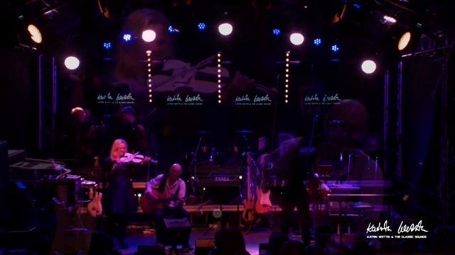 The last song Somewhere over the Rainbow covered Katrin Wettin
