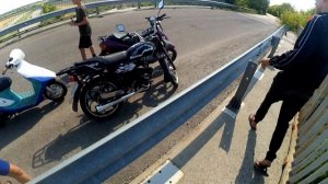 ? КАТАЕМСЯ С ПОДПИСЧИКАМИ НА МОПЕДАХ! ПОКАТУШКА НА СКУТЕРАХ ПО СЕЛУ! НА КАНАЛЕ 13000 ПОДПИСЧИКОВ!