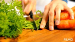 Какую зелень можно давать попугаю?