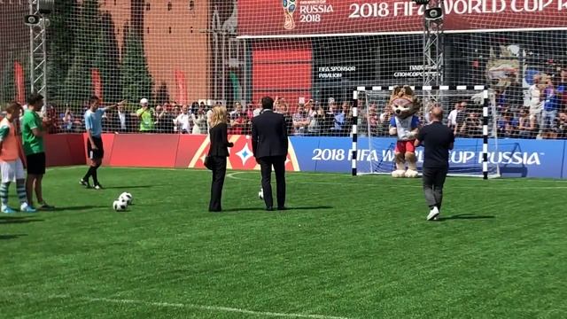 Касильяс открыл Парк футбола на Красной площади