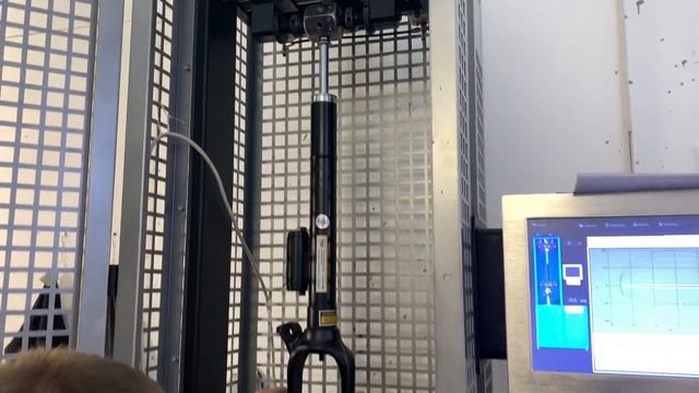 Ремонт пневмоподвески Мерседес пневмостойка W164 амортизатор + пневмобаллон. Пневмо-Про