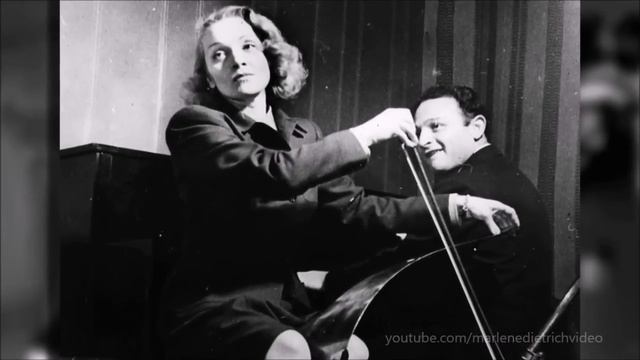 Marlene Dietrich Plays Her Musical Saw! 1948. смотреть онлайн