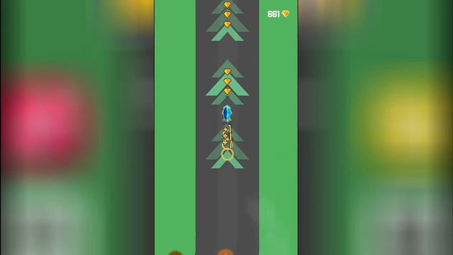 Давно не было видео. Топчик сделал новою шапку? смотреть онлайн