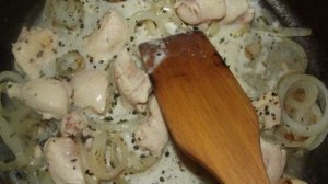 Запеченный макароны с курицей и сыром
