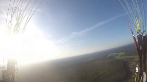 По законам физики шмель летать не должен, но он об этом не знает и всё равно летает».