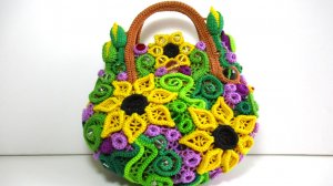 Вязаная крючком сумка с крупными цветами