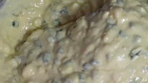 Оладьи с зеленым луком и яйцом на кефире безумно вкусные, ароматные и мягкие, даже когда остынут!