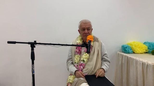 "Чайтанья Чандра Чаран прабху.""Актуальные смыслы Чайтанья Чаритамриты"""