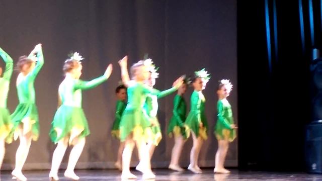 Танец "Долина цветов". ДКЖД. 19 мая 2016. смотреть онлайн