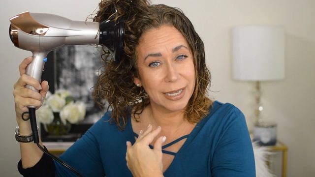 How to Diffuse Curls Properly | Using a Diffuser for Defined Curls смотреть онлайн