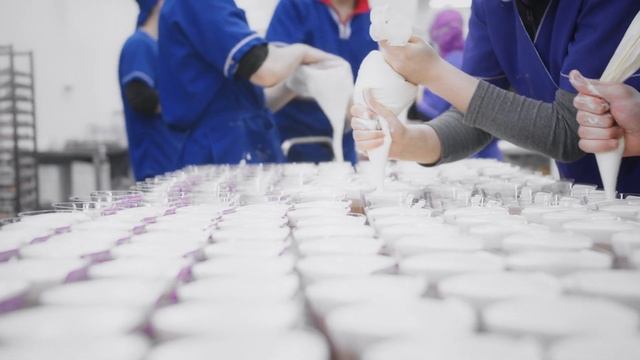 Десерт в стакане "Три шоколада" | Куликовский смотреть онлайн