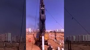 Забивка 12 и метровой сваи молотом DD32