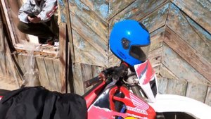 ?Hard VS Soft Enduro Honda XLR250 против Honda CRM250