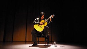 Suite del Plata No.1. Máximo Diego Pujol. Laura Paz Sevilla, guitarra.
