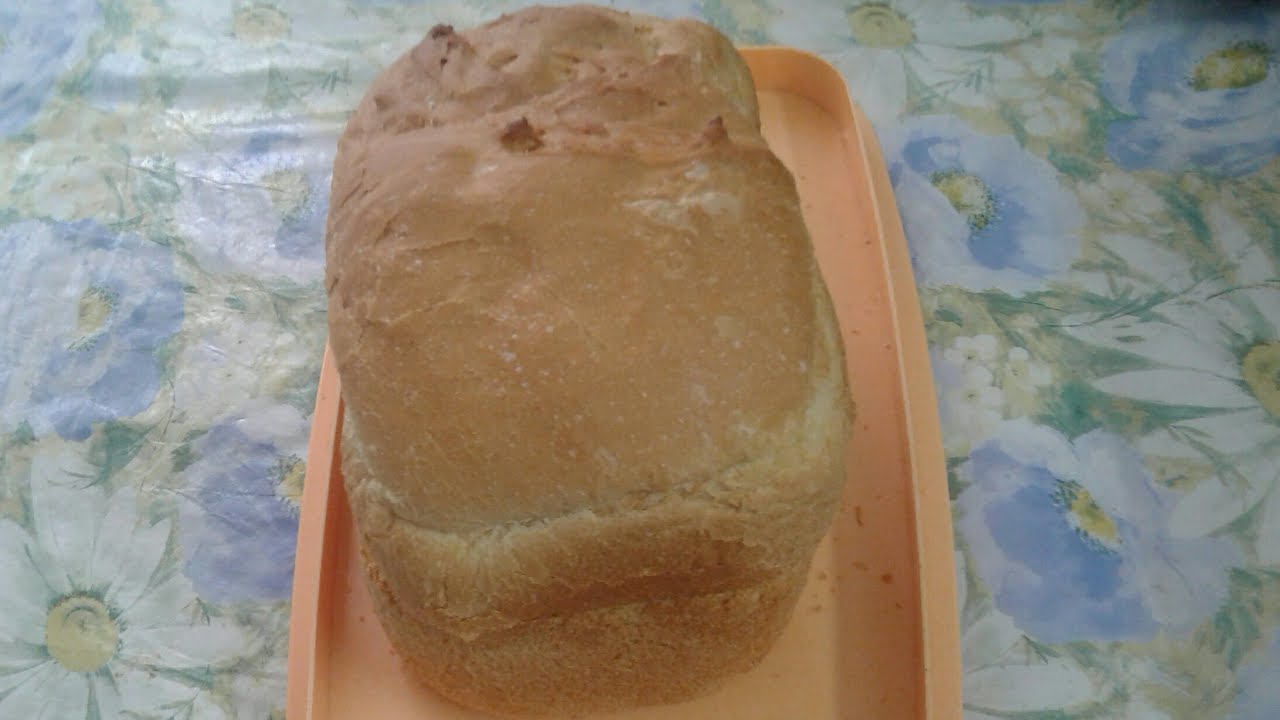 Хлеб в хлебопечке 1 кг. Сметанный хлеб. Хлеб со сметаной. Сметана в хлебопечке. Хлебушек со сметанкой.