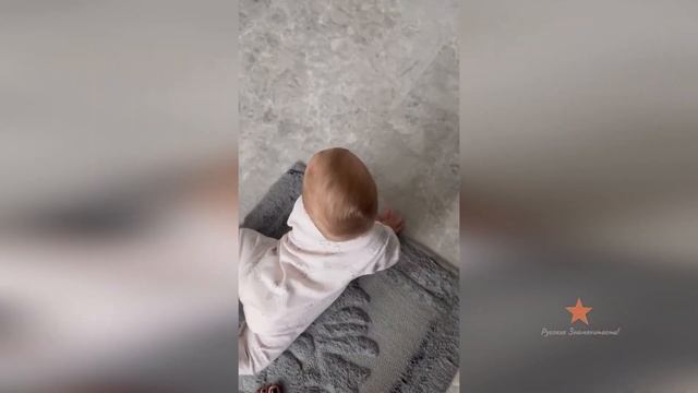 Дочка Ольги Орловой во всю ползает!