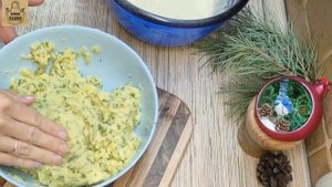 Картофельные котлетки с сыром в сметанном кляре! Готовить их удивительно просто.