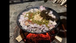 Паэлья - итальянский свекр готовит новогоднюю паэлью на огне | paella |как приготовить паэлью