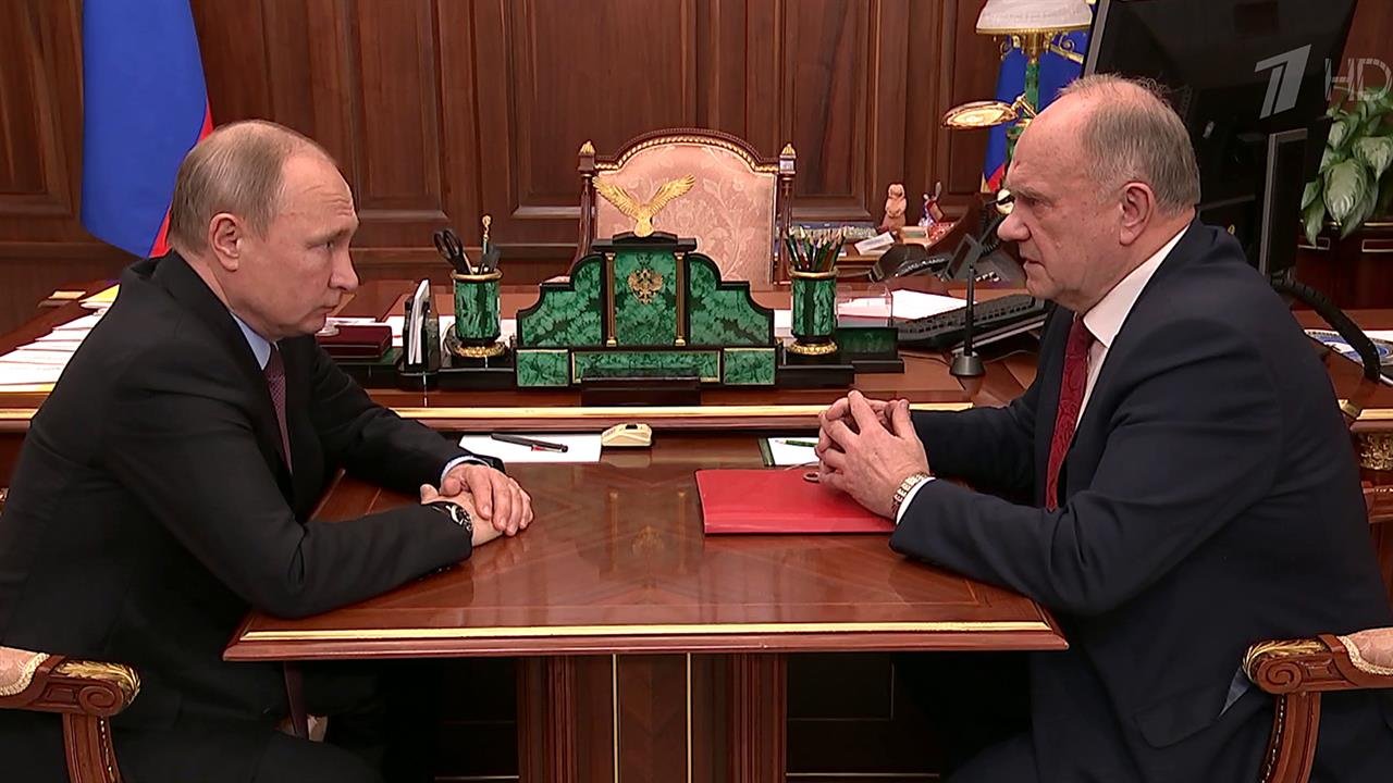 Каким был 2018 год для крупнейших российских политических партий, с главами фракций обсудил прези...