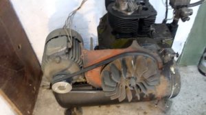 Зробив компресор з бензинового двигуна уд2