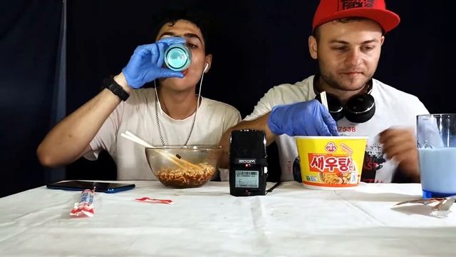 ASMR | ОСТРАЯ ЛАПША СО ВКУСОМ КУРИЦЫ МАЛА | SAMYANG | КОРЕЯ | МУКБАНГ смотреть онлайн