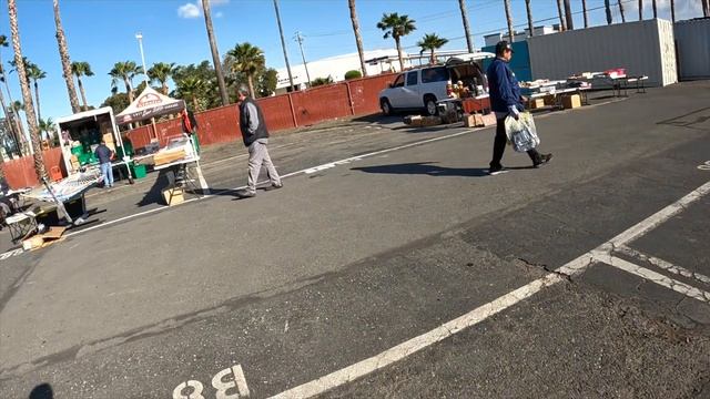 HOLY ROLEX flea market INSANITY treasure picking w/ storage auction pirate thrift with me смотреть онлайн