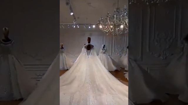 Amazing Wedding guitaris and cathedral veil 👰♀ wedding 💑  say  yes to the  dress