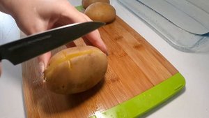 Пожалуй самая вкусная картошка в духовке! Эту картошку обязан попробовать каждый!