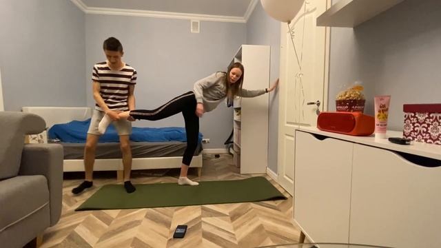 ЙОГА ЧЕЛЛЕНДЖ зашел СЛИШКОМ ДАЛЕКО / Села на ЛИЦО?!!?!?! смотреть онлайн