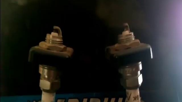 Stock Spark Plug Vs IRIDIUM Spark Plug смотреть онлайн
