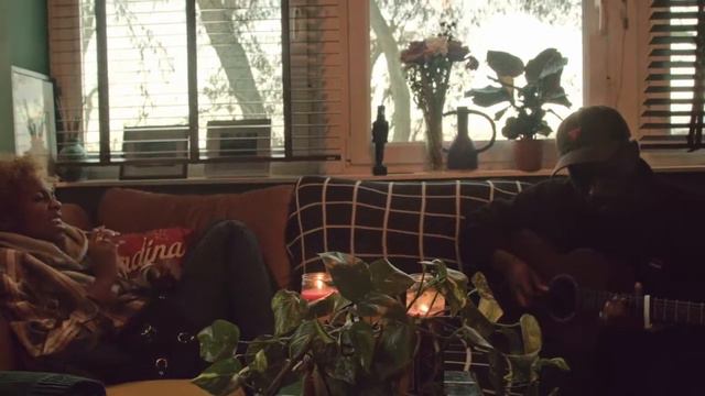 Rachel Chinouriri - Dead Boys (Sam Fender Cover) смотреть онлайн