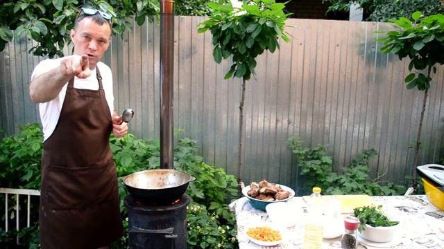 Чуть не съели вместе с казаном) Говяжьи ребра на печи во дворе #мужчинаГотовит #оченьВкусно