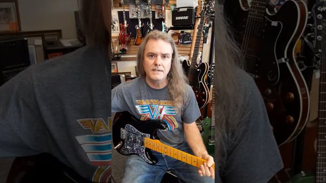 NEW Stadium Electric Guitar vs Mexican stratocaster Fender at Rocktownmusic.net смотреть онлайн