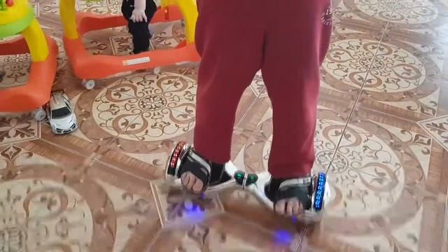 Мои кумиры!!Играем с Вредными детками//Катание на гироскутере и на хадунках//Играем с детками!!клас смотреть онлайн