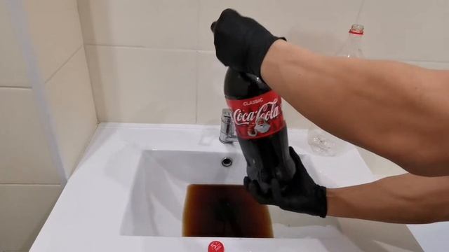 Взял coca-cola и прочистил ТРУБЫ смотреть онлайн