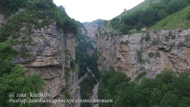 Чегемские водопады. Кабардино-Балкария.