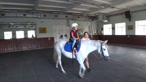 Конный клуб ПОНИ КЛУБ КИЕВ КОННАЯ ПРОГУЛКА в PONY CLUB КАТАНИЕ ДЕТЕЙ на ЛОШАДЯХ ПОНИ