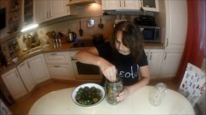 Сливы с чесноком топ рецепт.Маринованная закуска.