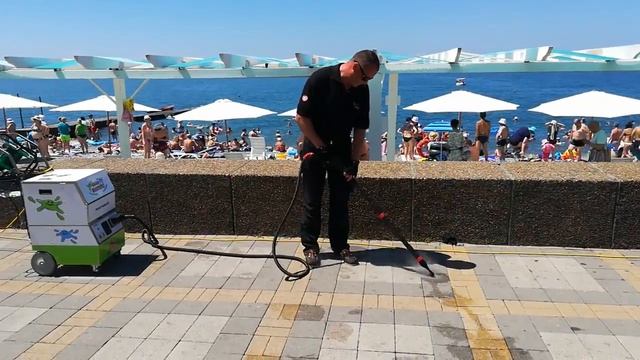 Удаление жевательной резинки c тротуарной плитки в Адлере смотреть онлайн