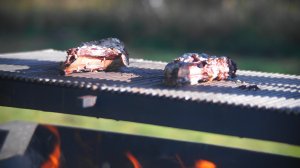 Стейк ковбой по инквизиторски. Жарим мясо на открытом огне.