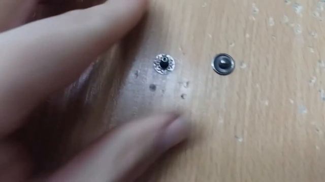 Как поставить кнопку на одежду? смотреть онлайн