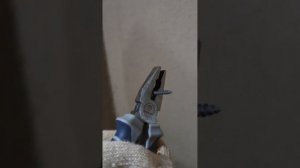 Как укоротить саморез без прогревания горелкой ?