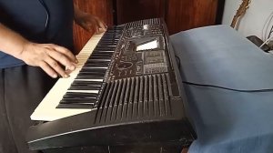 Синтезатор YAMAHA PSR-530 продається