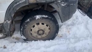 Трактор Мтз-82 с балочным мостом. Гавновозка Валдай встряла. Выручаем мужичка в Беде???