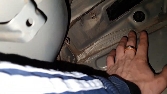Вода в салоне. Хендай Акцент 2008 года, вода под ковриками и вода в багажнике. Решение проблемы.