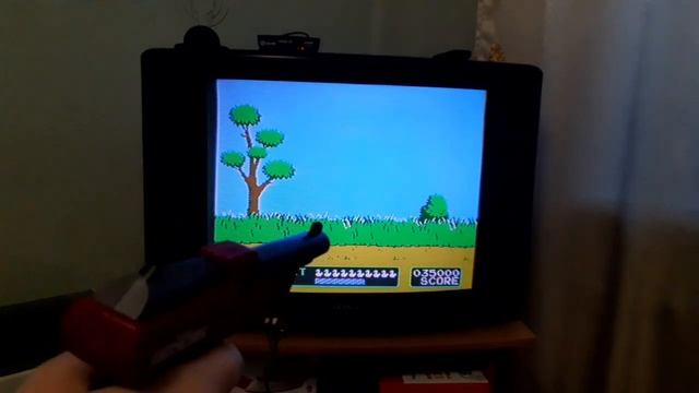 Обзор на игру Duck Hunt (Денди). Стреляю по уткам и тарелкам с помощью светового пистолета Zapper смотреть онлайн